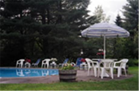 סטואו Bears Lair Inn מראה חיצוני תמונה